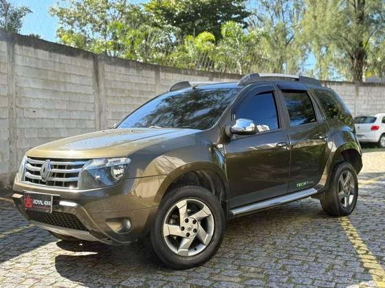 RENAULT DUSTER 1.6 4X2 16V FLEX 4P MANUAL RENAULT DUSTER 1.6 4X2 16V FLEX 4P MANUAL